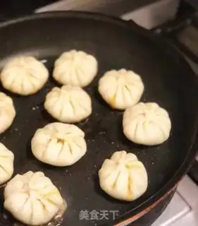 Make Fresh meat buns step 17