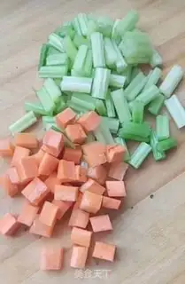 Make Celery peanuts step 0