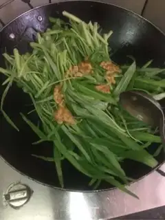 Make Scrambled bean sauce step 3