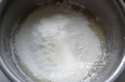 Make Banana walnut cake step 7