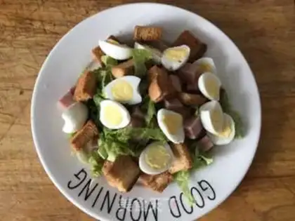 Make Toast salad step 3
