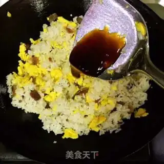 Make Pelican salami fried rice step 5
