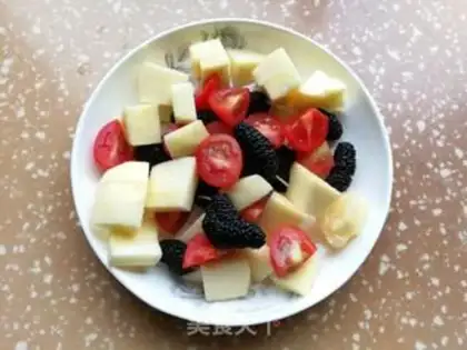 Make Yogurt fruit salad step 1