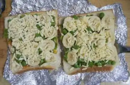 Make Mini-toe pizza step 5