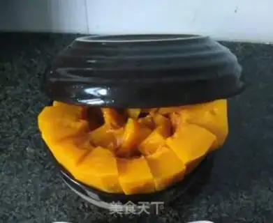 Make Red-tree pumpkin step 3