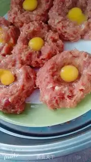 Make A quail pie step 1