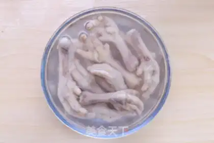 Make Hot beer chicken claws step 5
