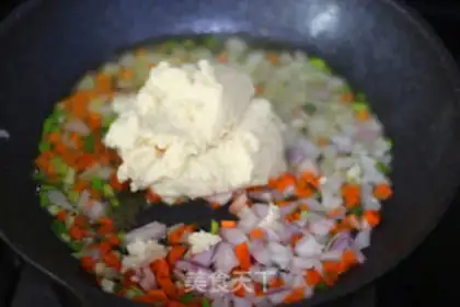 Make Egg-scrambling step 5