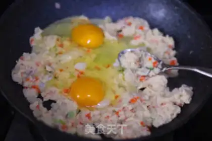 Make Egg-scrambling step 6