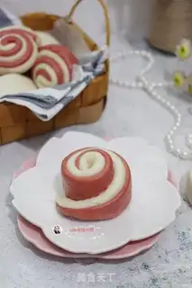 Make Double-coloured buns step 8