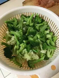 Make Double-flower fried chicken step 0