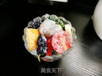 Make Healthy fruit and vegetables salad step 2
