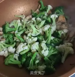 Make Double-flower fried chicken step 3