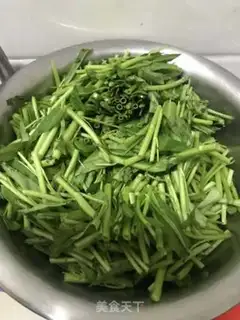 Make Garlic cabbage step 1