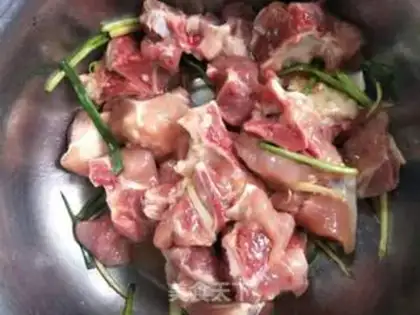 Make Precious garlic ribs step 2