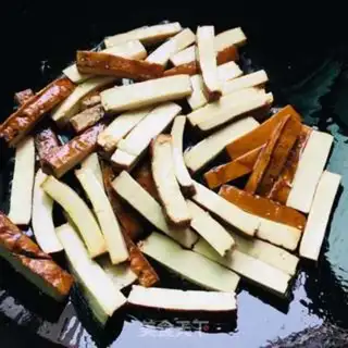 Make Celery fried tea step 2