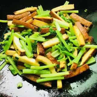 Make Celery fried tea step 4