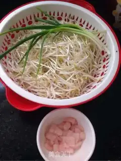 Make Green bean sprouts step 0