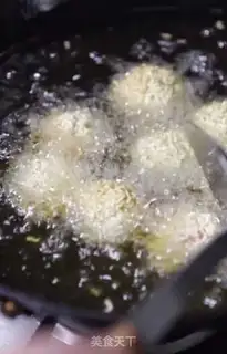 Make Cracker meatballs step 5