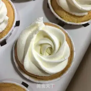 Make The original cream cake step 19