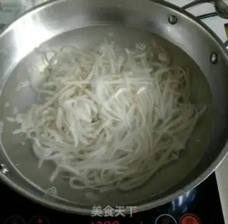 Make Sour noodles step 1