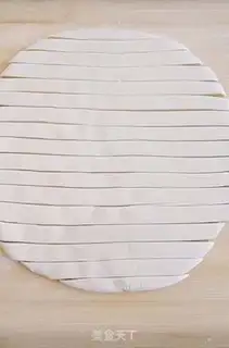 Make Noodle bumps step 4