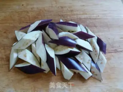 Make Garlic salted fish fried eggplant step 0