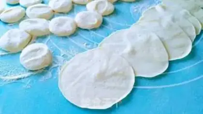 Make Fried eggs and dumplings step 7