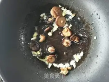 Make Fry mushrooms and broccoli step 4