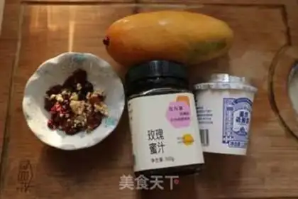 Make Mango yogurt cup step 0