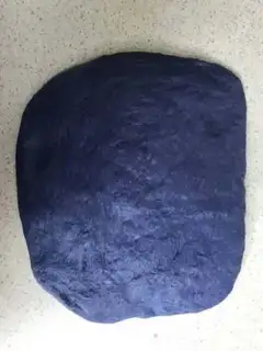 Make Heart-shaped coconut bread step 7