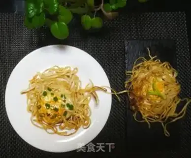 Make Fried eggs in the nest step 7