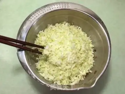 Make Pork cabbage pie step 5