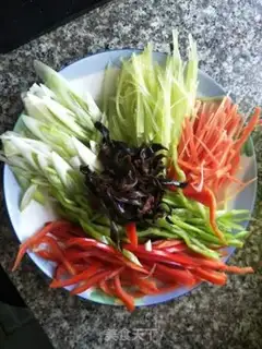 Make Nutrient vegetable fried meat step 1