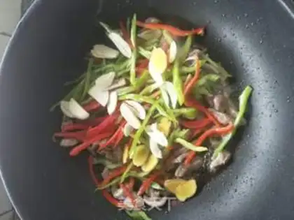 Make Nutrient vegetable fried meat step 3