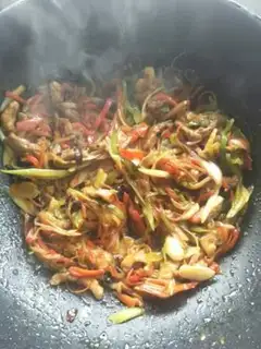 Make Nutrient vegetable fried meat step 6