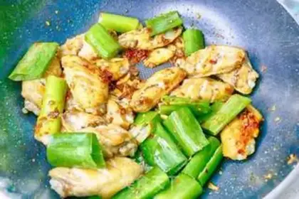 Make Hot chicken wings step 4