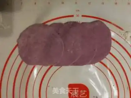 Make Milky potato rose rolls step 11