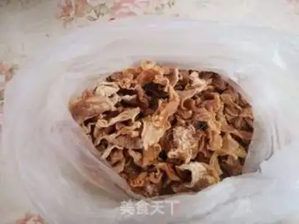Make Lian radish and chicken step 1