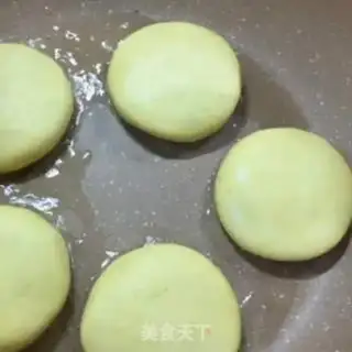 Make Milky potato rose rolls step 18