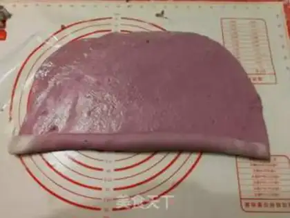 Make Milky potato rose rolls step 21