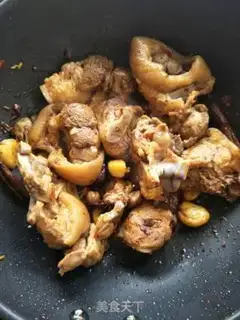 Make Red burning pig hoof step 5