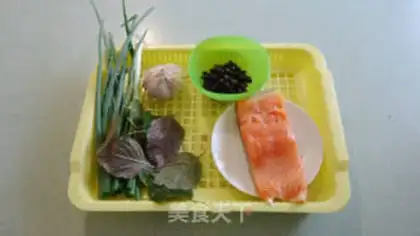 Make Scrambled salmon step 0