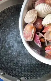 Make Spicy scallops step 1