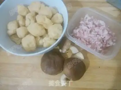 Make Tofu-covered shrimp casserole step 0