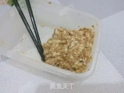 Make Tofu-covered shrimp casserole step 1