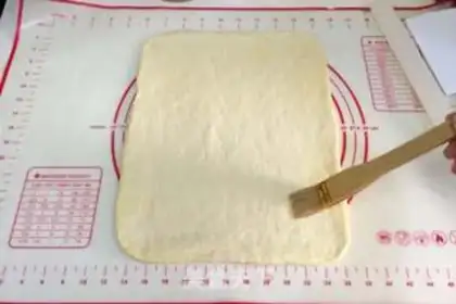 Make Cinnamon rolls step 6