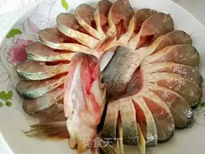 Make Peacock open-screen fish step 4