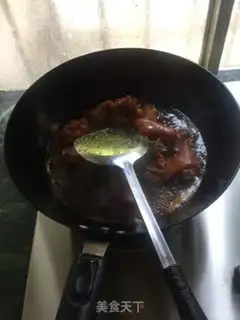 Make Red burning pig hoof step 2