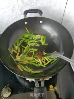 Make Garlic hips step 3